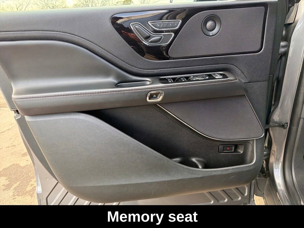 Used 2023 Lincoln Aviator Reserve image 12