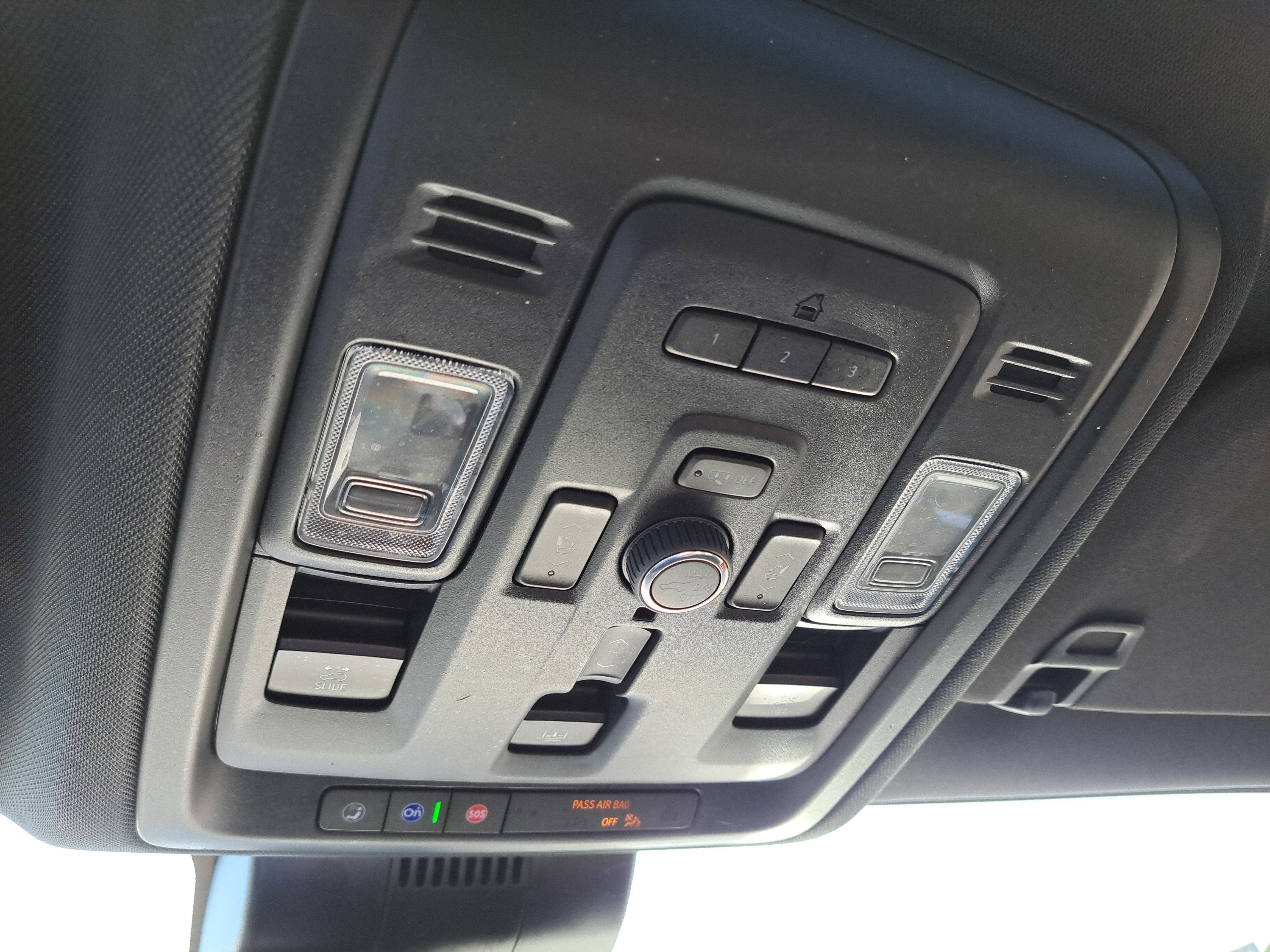 Used 2023 GMC Yukon AT4 w/ AT4 Premium Package image 29