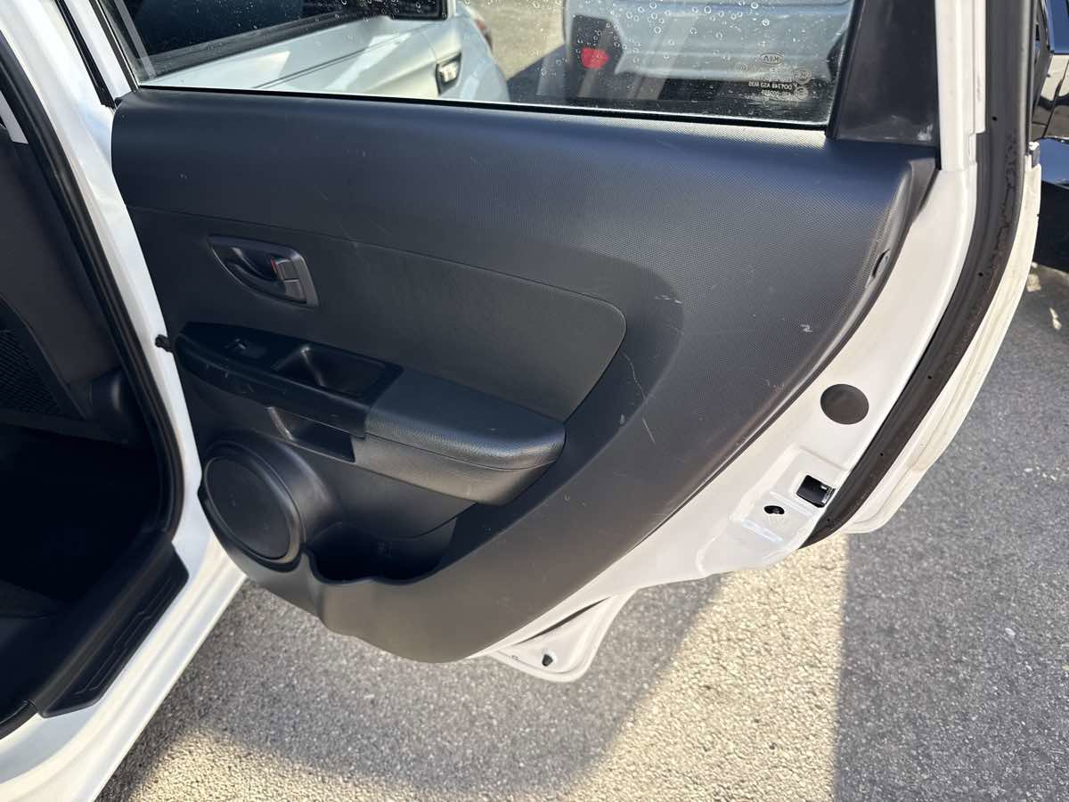 Used 2013 Kia Soul FWD image 18