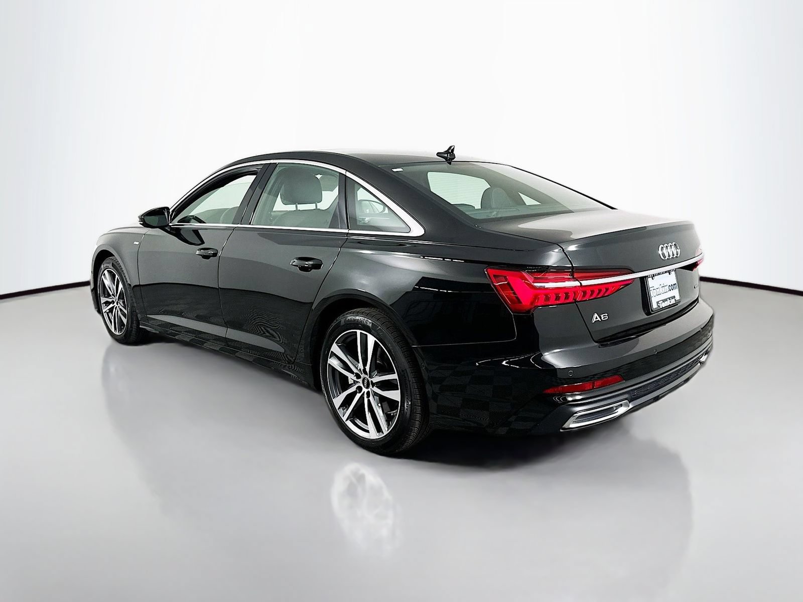 Used 2023 Audi A6 Premium Plus AWD/4WD image 5