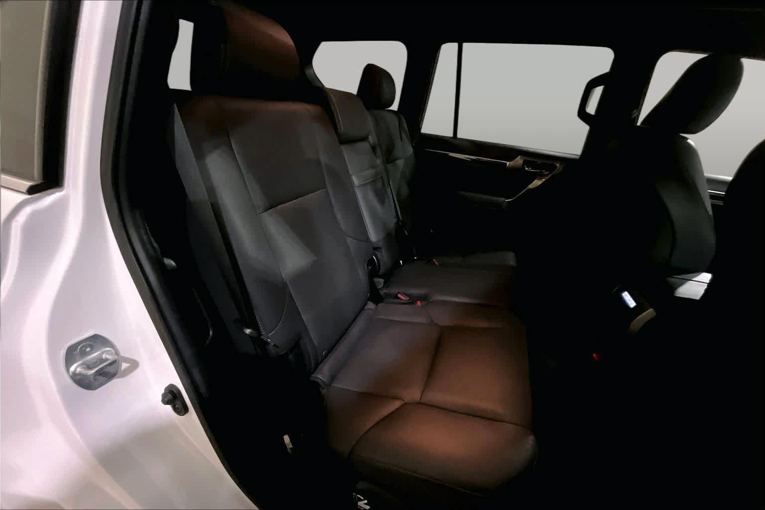 Used 2020 Lexus GX 460 Premium w/ Premium Package AWD/4WD image 19