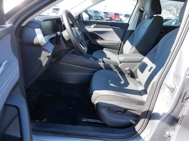 Certified 2025 Volkswagen Tiguan SE image 13