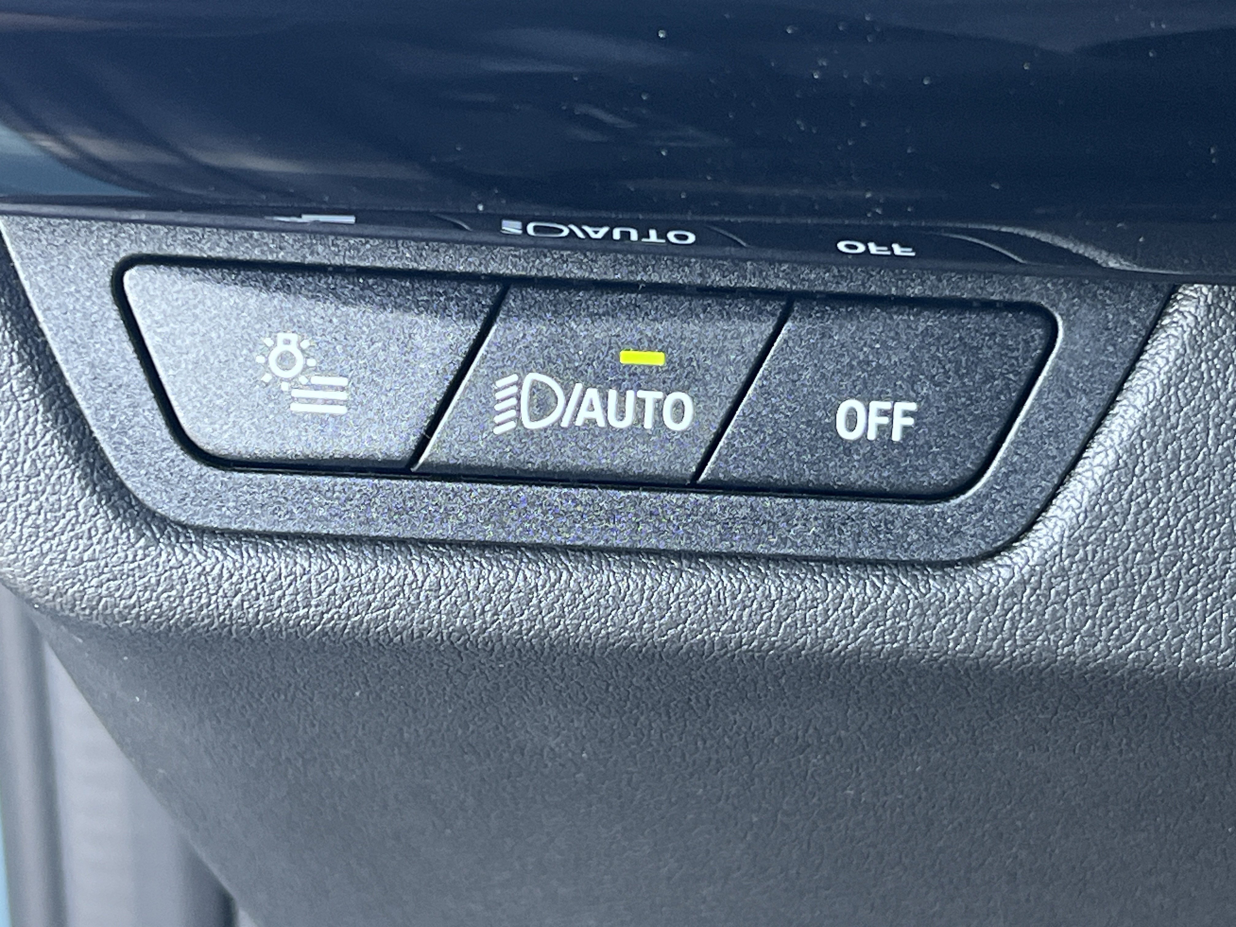 New 2026 BMW X2 xDrive28i w/ Technology Package image 14