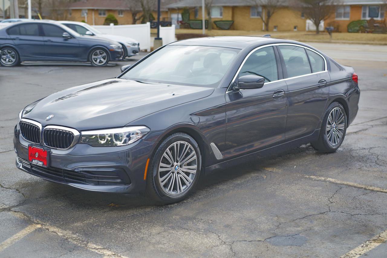 Used 2019 BMW 530i xDrive w/ Convenience Package image 3