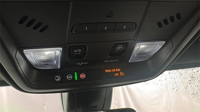 Used 2025 Cadillac XT5 Premium Luxury image 32