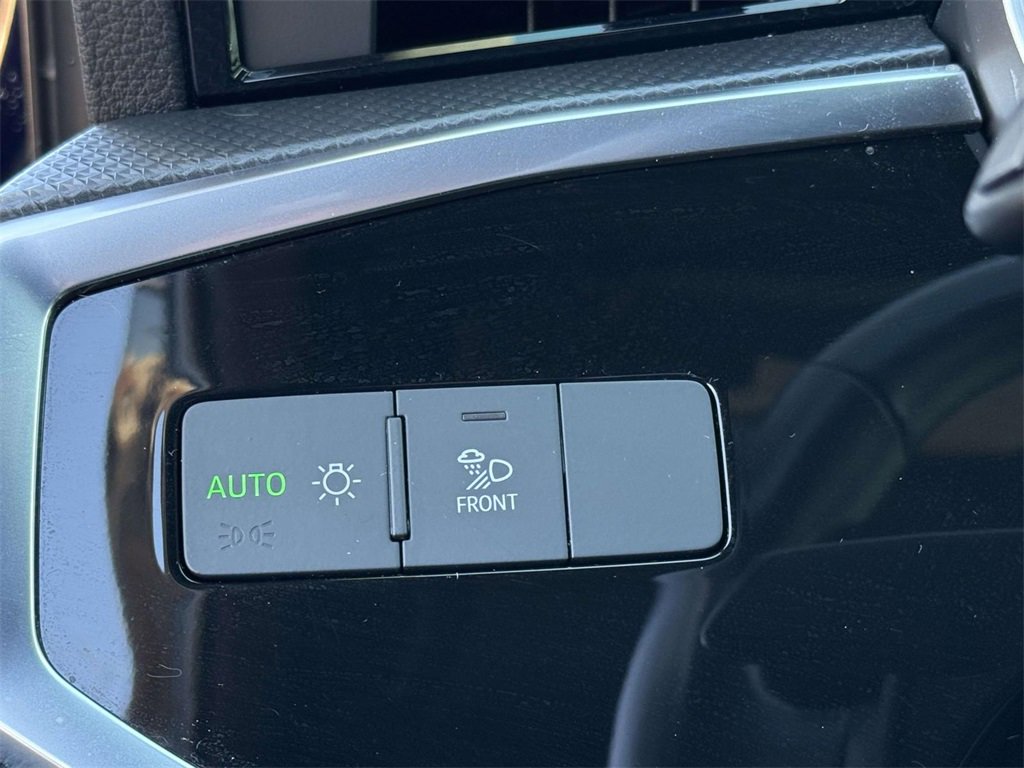 Used 2021 Audi Q3 2.0T Premium Plus w/ Premium Plus Package image 23