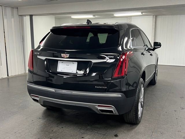Certified 2025 Cadillac XT5 Premium Luxury FWD image 5