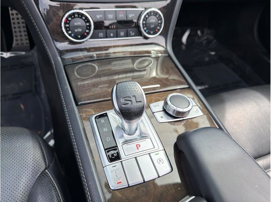 Used 2015 Mercedes-Benz SL 550 image 17
