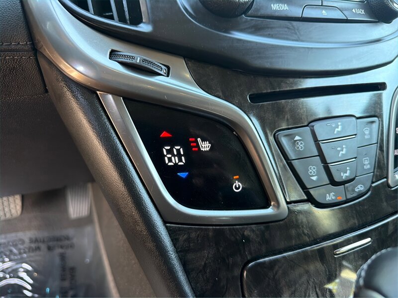 Used 2016 Buick LaCrosse Leather FWD image 29