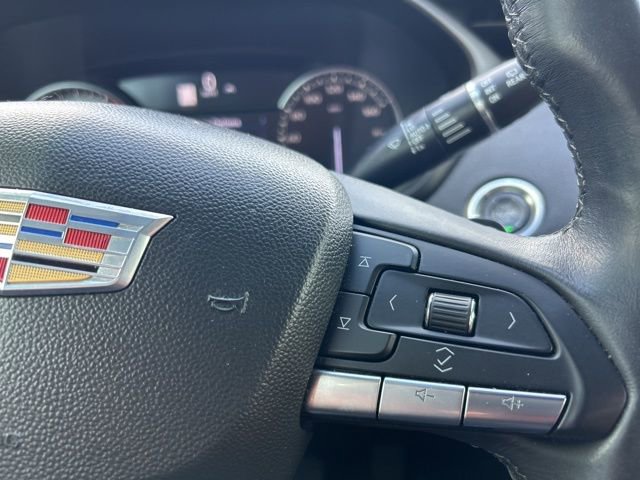 Used 2020 Cadillac XT4 Premium Luxury image 24