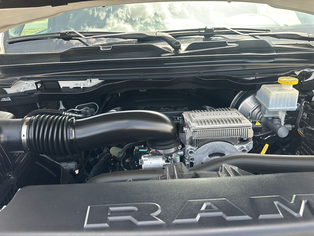 Used 2023 RAM 1500 Laramie AWD/4WD image 19