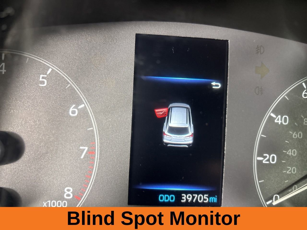 Used 2023 Toyota Corolla Cross LE image 12