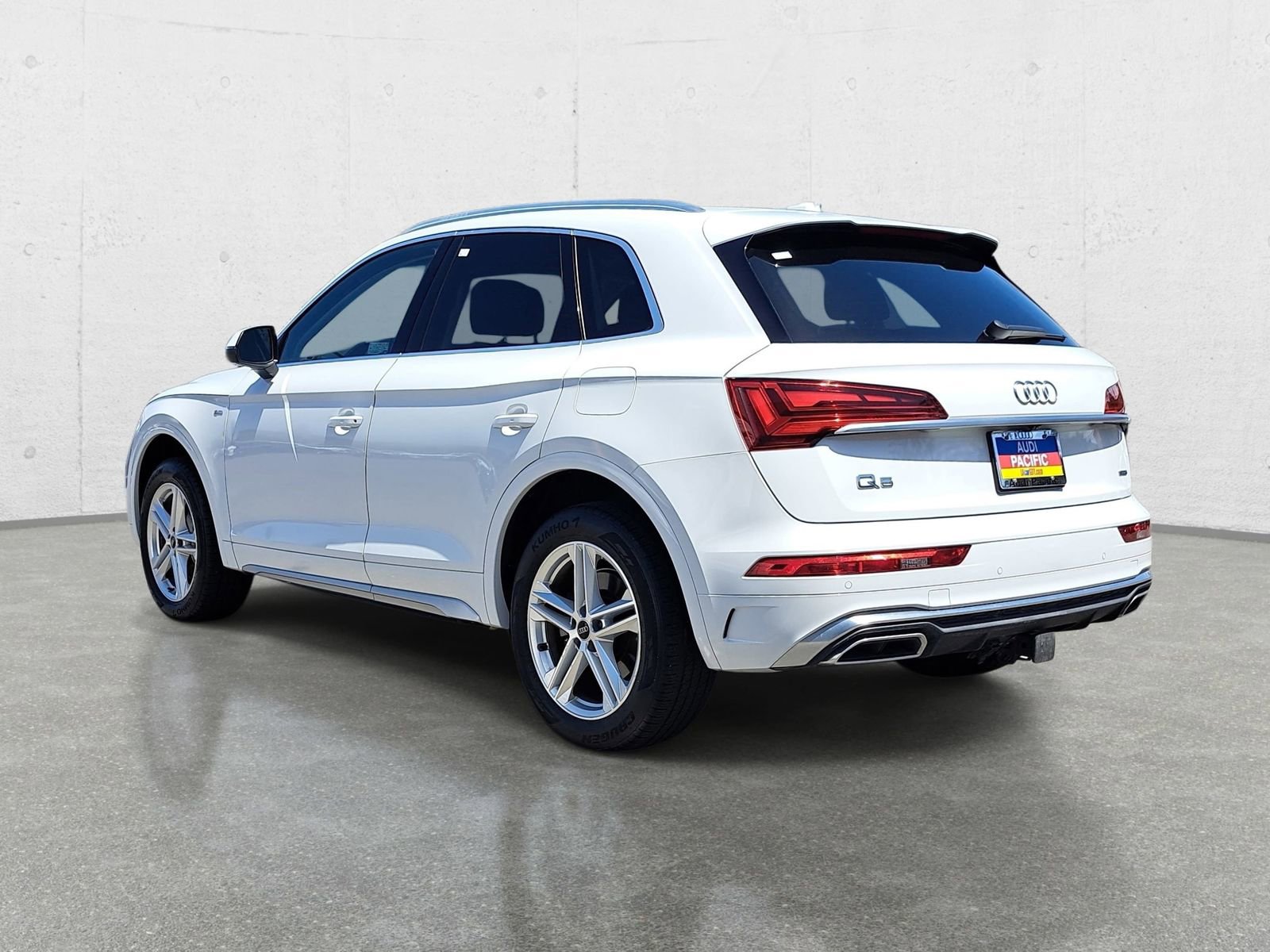 Used 2023 Audi Q5 e Premium Plus w/ Premium Plus Package AWD/4WD image 7