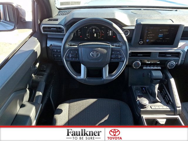 Used 2025 Toyota 4Runner SR5 AWD/4WD image 9