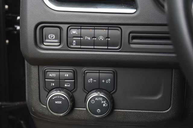 Used 2024 Chevrolet Suburban LT AWD/4WD image 20