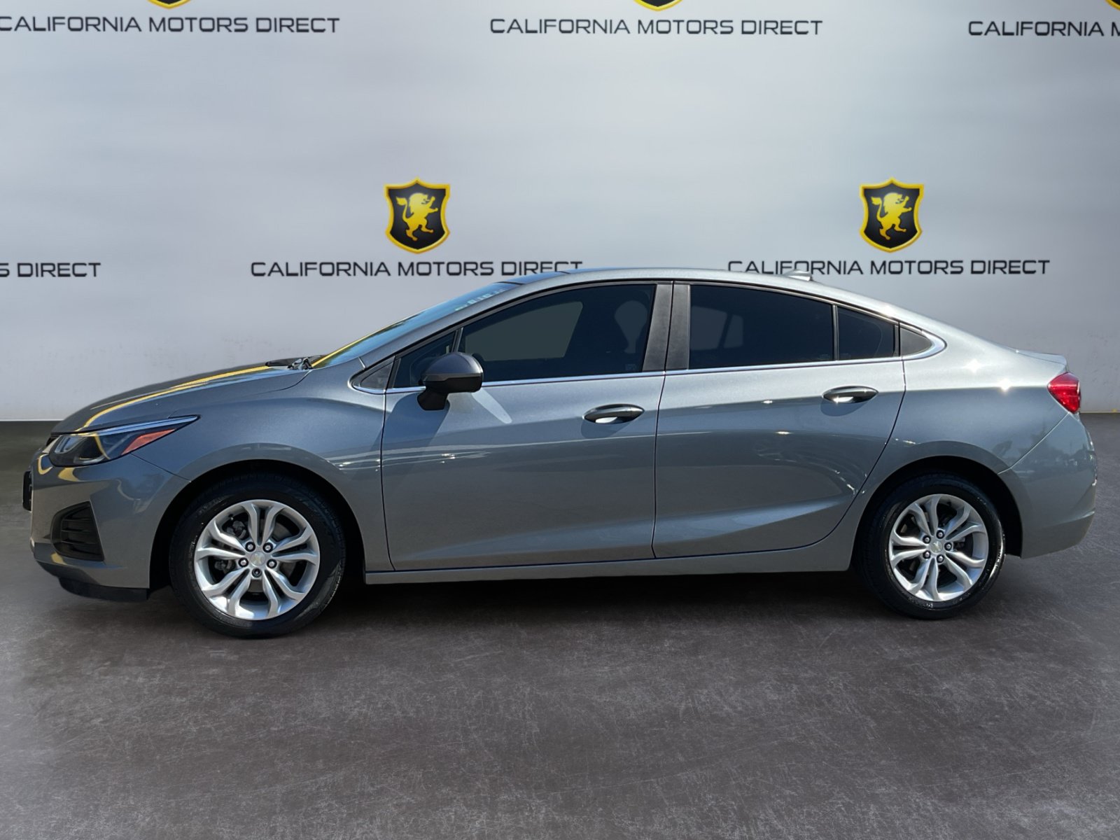 Used 2019 Chevrolet Cruze LT w/ Convenience Package FWD image 8