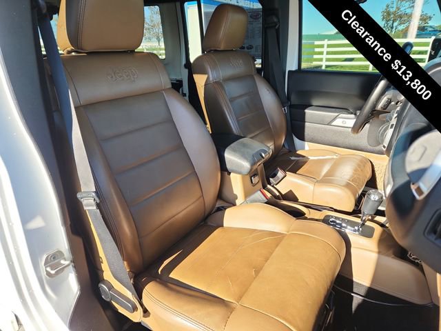 Used 2012 Jeep Wrangler Unlimited Rubicon w/ Dual Top Group image 19