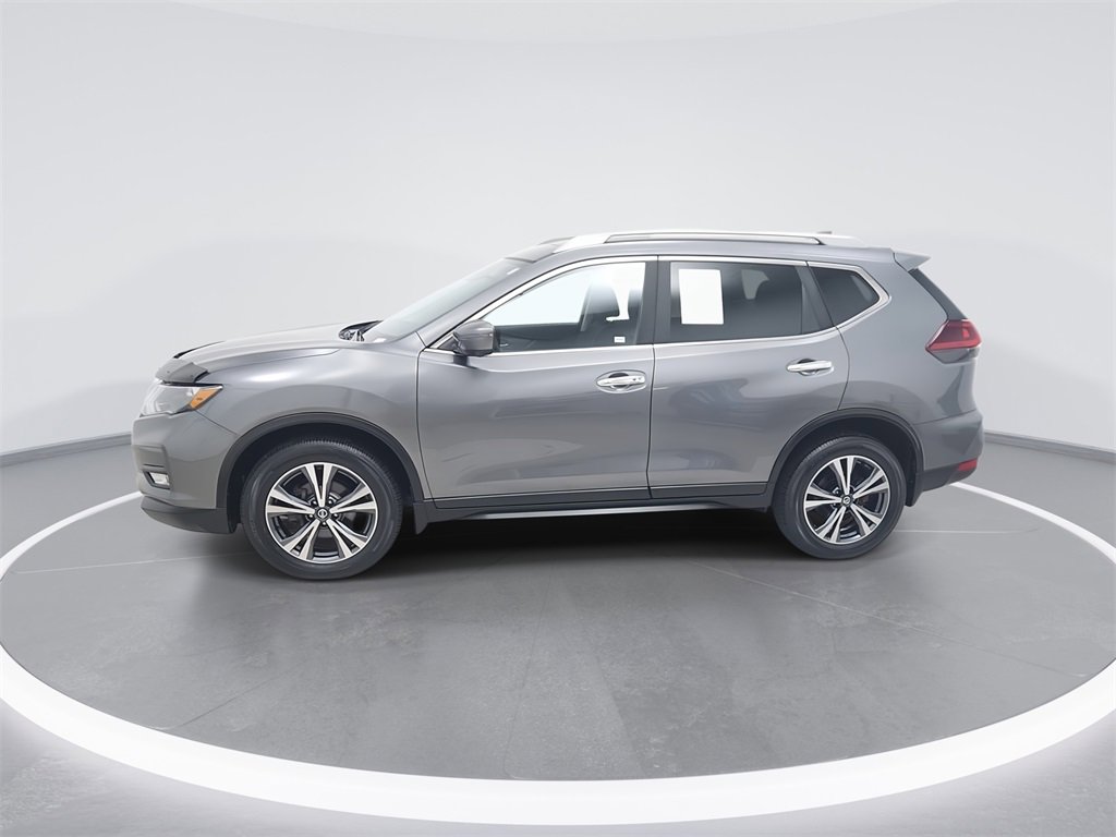 Used 2019 Nissan Rogue SV image 4