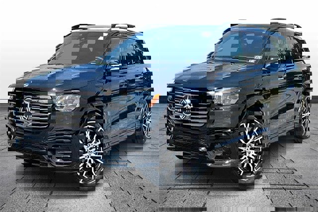 New 2025 Mercedes-Benz GLS 450 4MATIC image 2