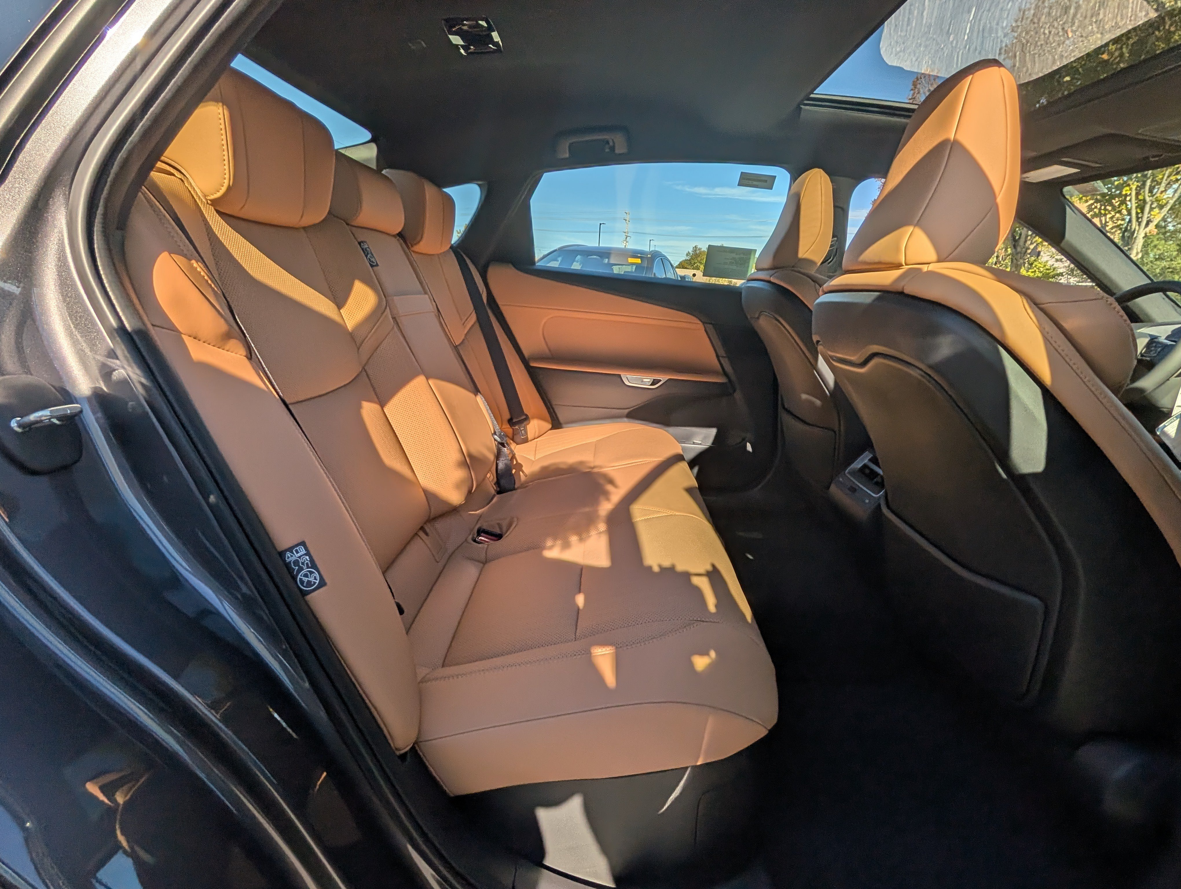New 2026 Lexus ES 350h AWD w/ Convenience Package image 8