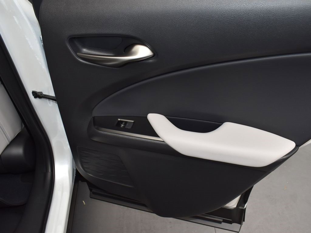 New 2025 Lexus UX 300h FWD image 19