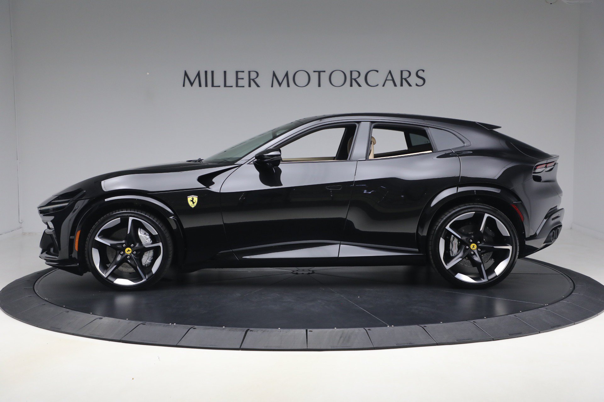 Certified 2024 Ferrari Purosangue AWD/4WD image 4