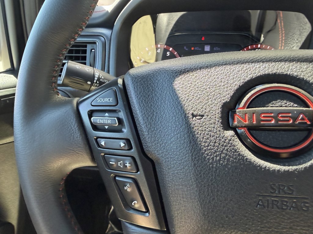 Used 2024 Nissan Titan PRO-4X w/ Pro-4x Convenience Package image 32