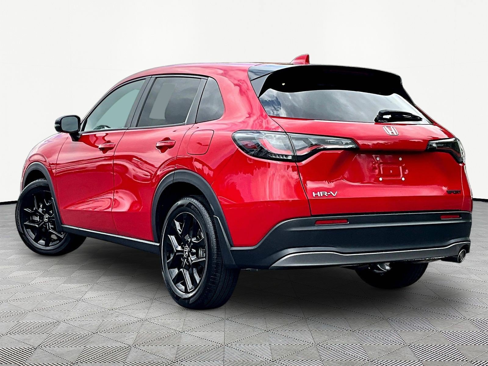 Used 2025 Honda HR-V Sport image 4