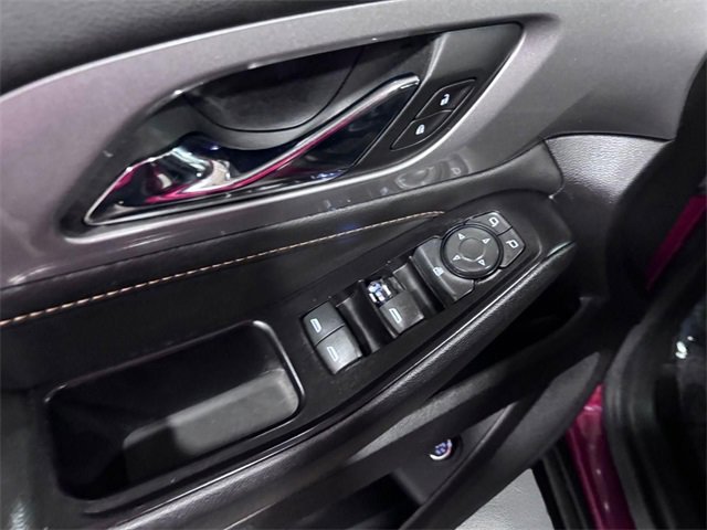 Used 2020 Chevrolet Traverse LT image 13