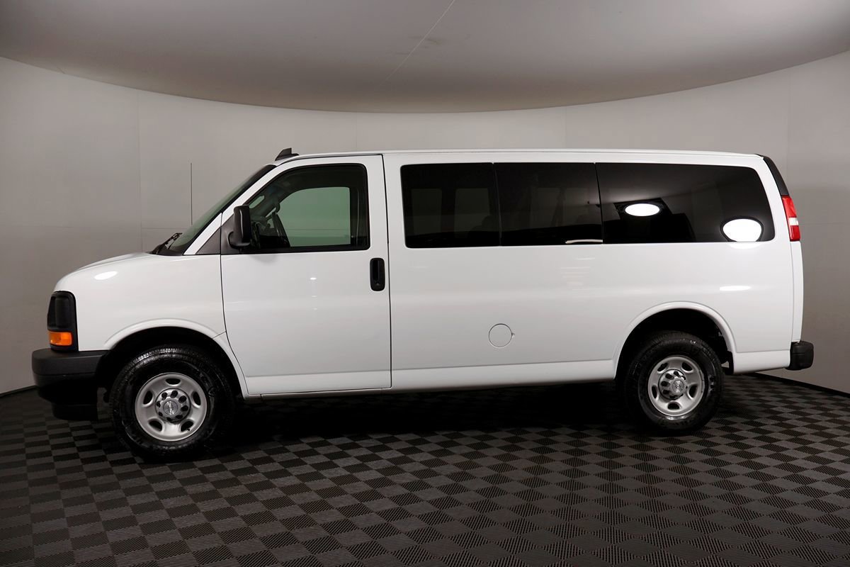 Used 2017 Chevrolet Express 2500 LS RWD image 13