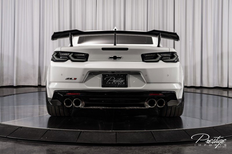 Used 2022 Chevrolet Camaro ZL1 image 21