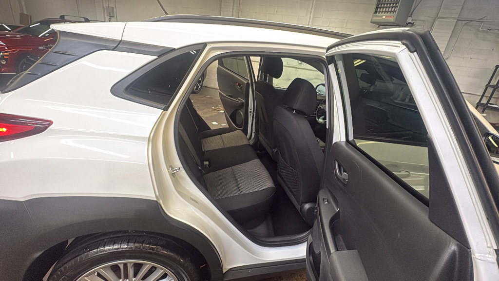 Used 2019 Hyundai Kona SEL AWD/4WD image 26