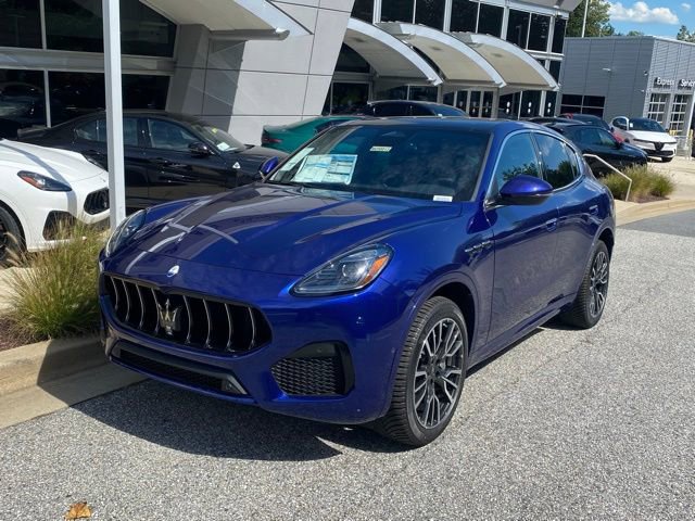 New 2025 Maserati Grecale GT image 2