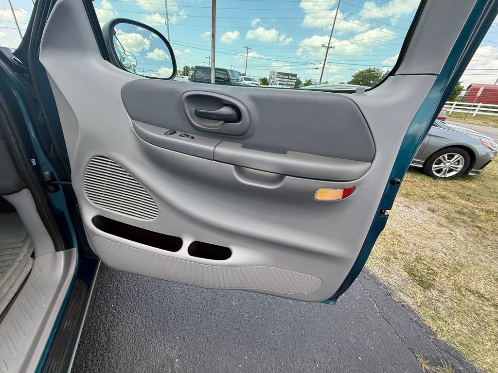 Used 2000 Ford F150 XL RWD image 18