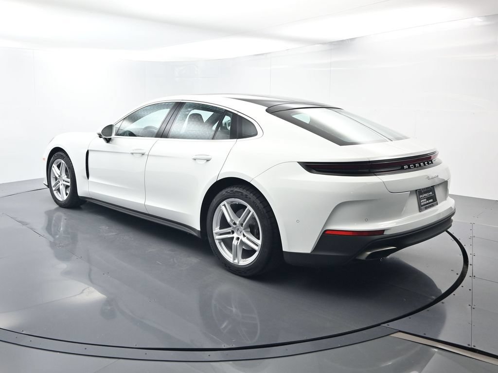Certified 2025 Porsche Panamera RWD image 3
