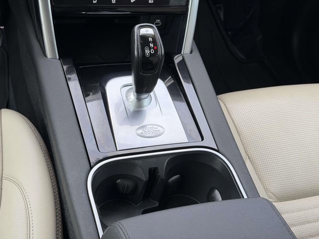 Used 2021 Land Rover Discovery Sport SE image 18