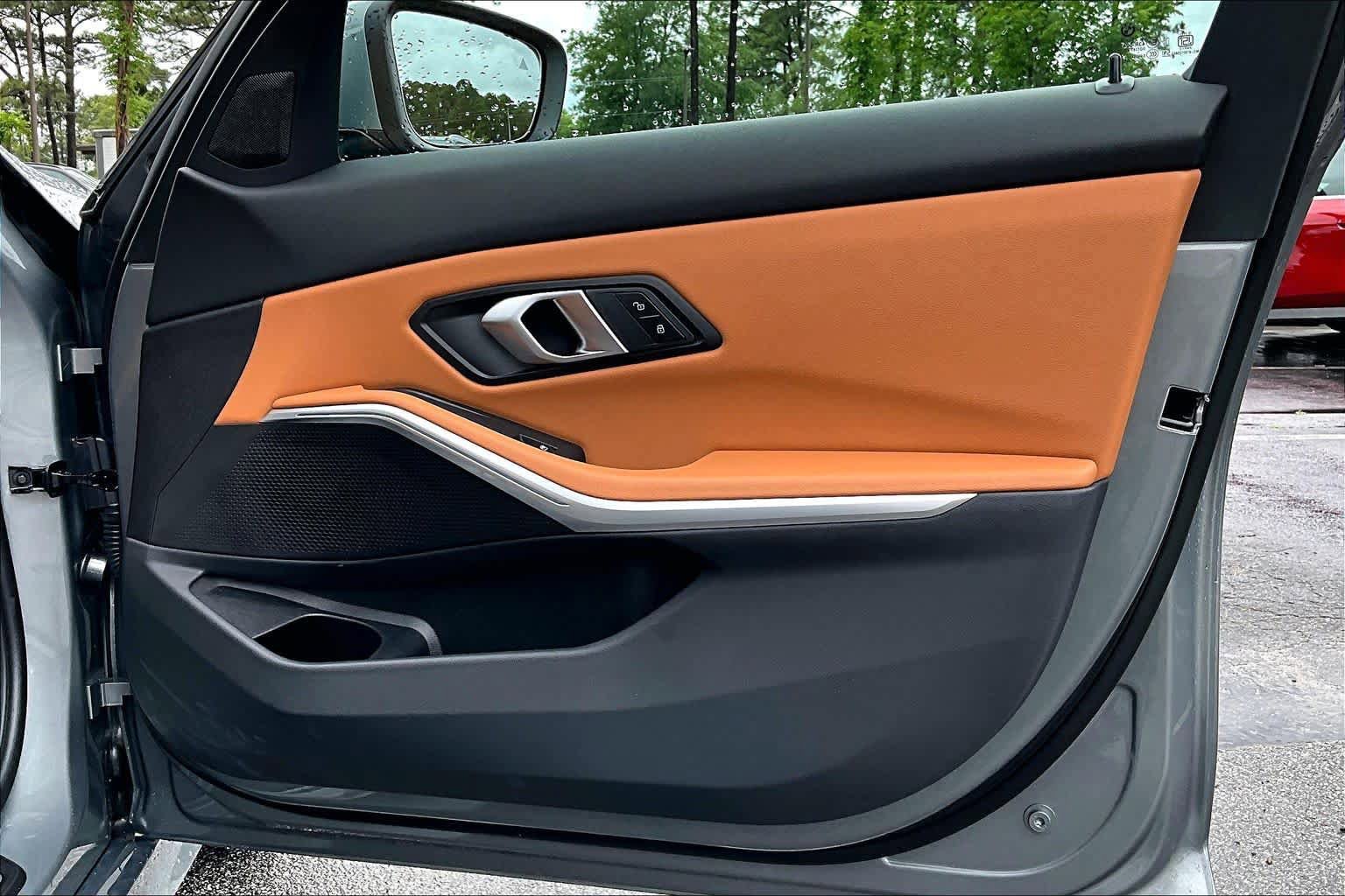 Certified 2025 BMW 330i Sedan RWD image 23