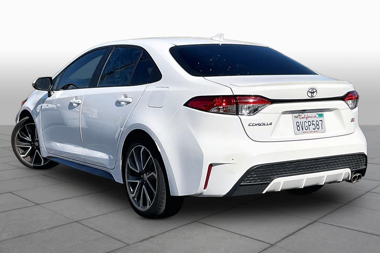 Used 2021 Toyota Corolla SE w/ Carpet Mat Package (TMS) FWD image 11