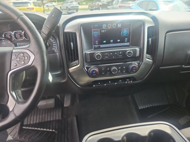 Used 2015 Chevrolet Silverado 1500 LT w/ LT Convenience Package AWD/4WD image 18