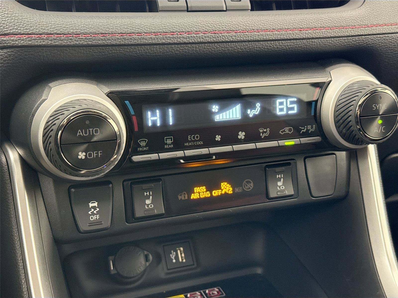 Certified 2025 Toyota RAV4 XSE image 27