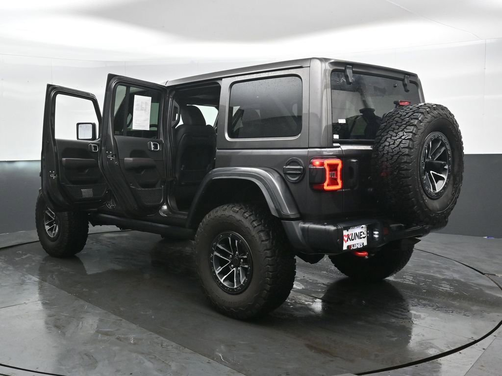 Used 2025 Jeep Wrangler Unlimited Rubicon image 55