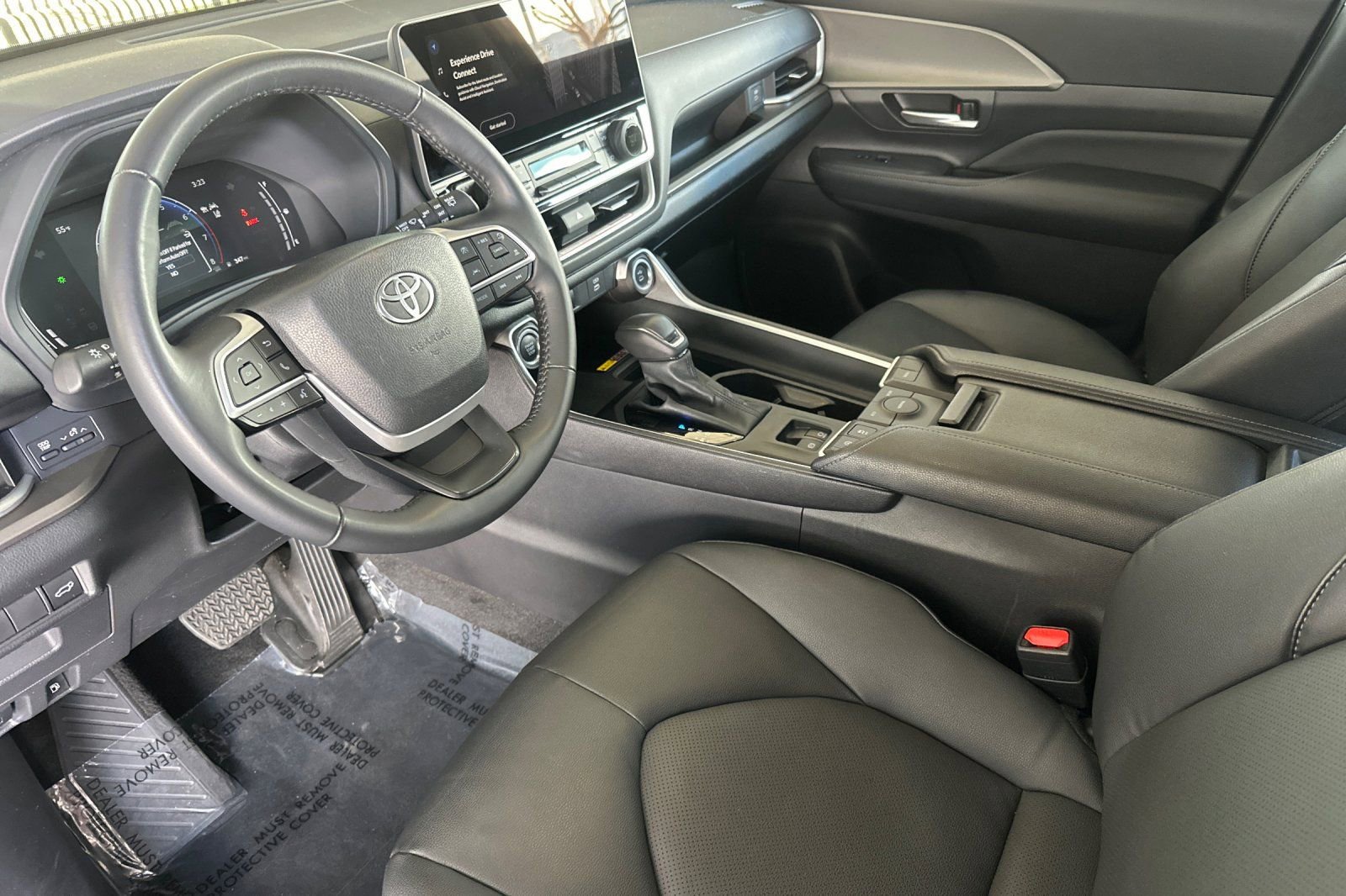 Certified 2025 Toyota Grand Highlander FWD image 12