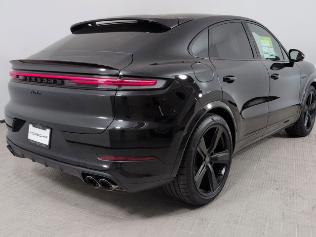 New 2026 Porsche Cayenne Turbo image 6