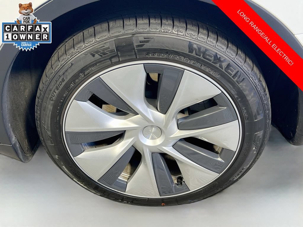Used 2024 Tesla Model Y Long Range AWD/4WD image 34