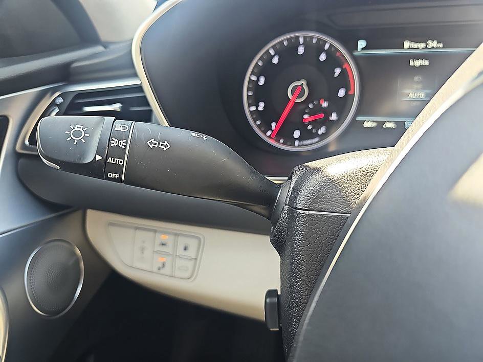 Used 2021 Genesis G70 2.0T w/ Prestige Package image 22