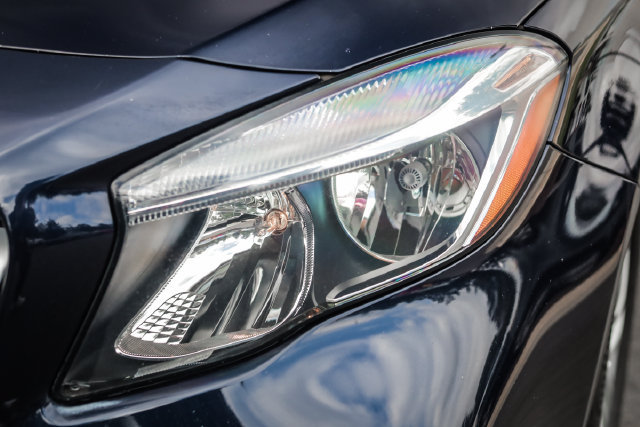 Used 2019 Mercedes-Benz GLA 250 4MATIC w/ Premium Package image 12