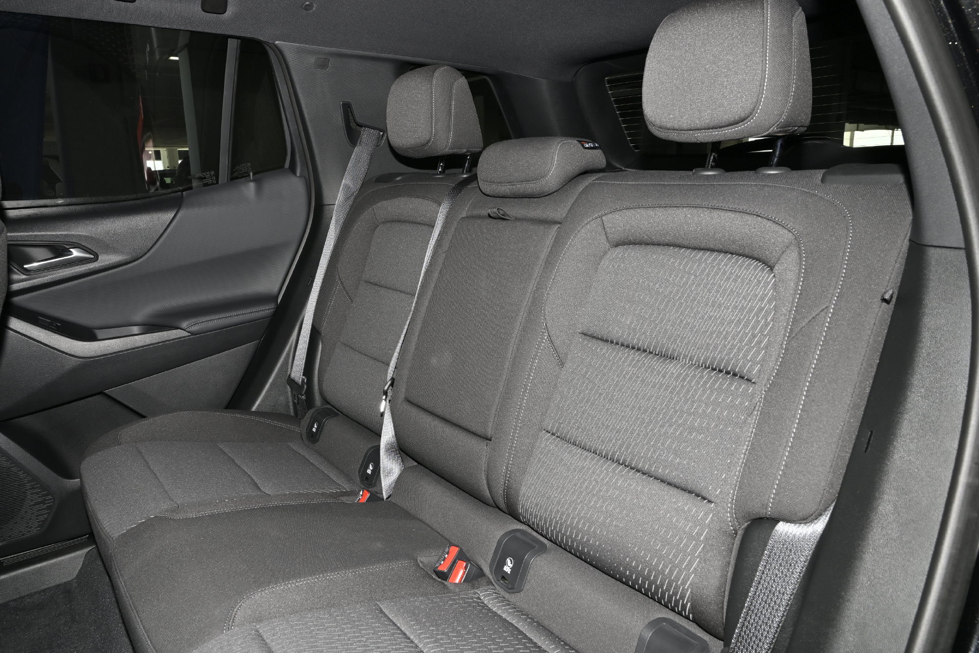 Used 2026 Chevrolet Equinox LT w/ Safety and Technology Package FWD image 20