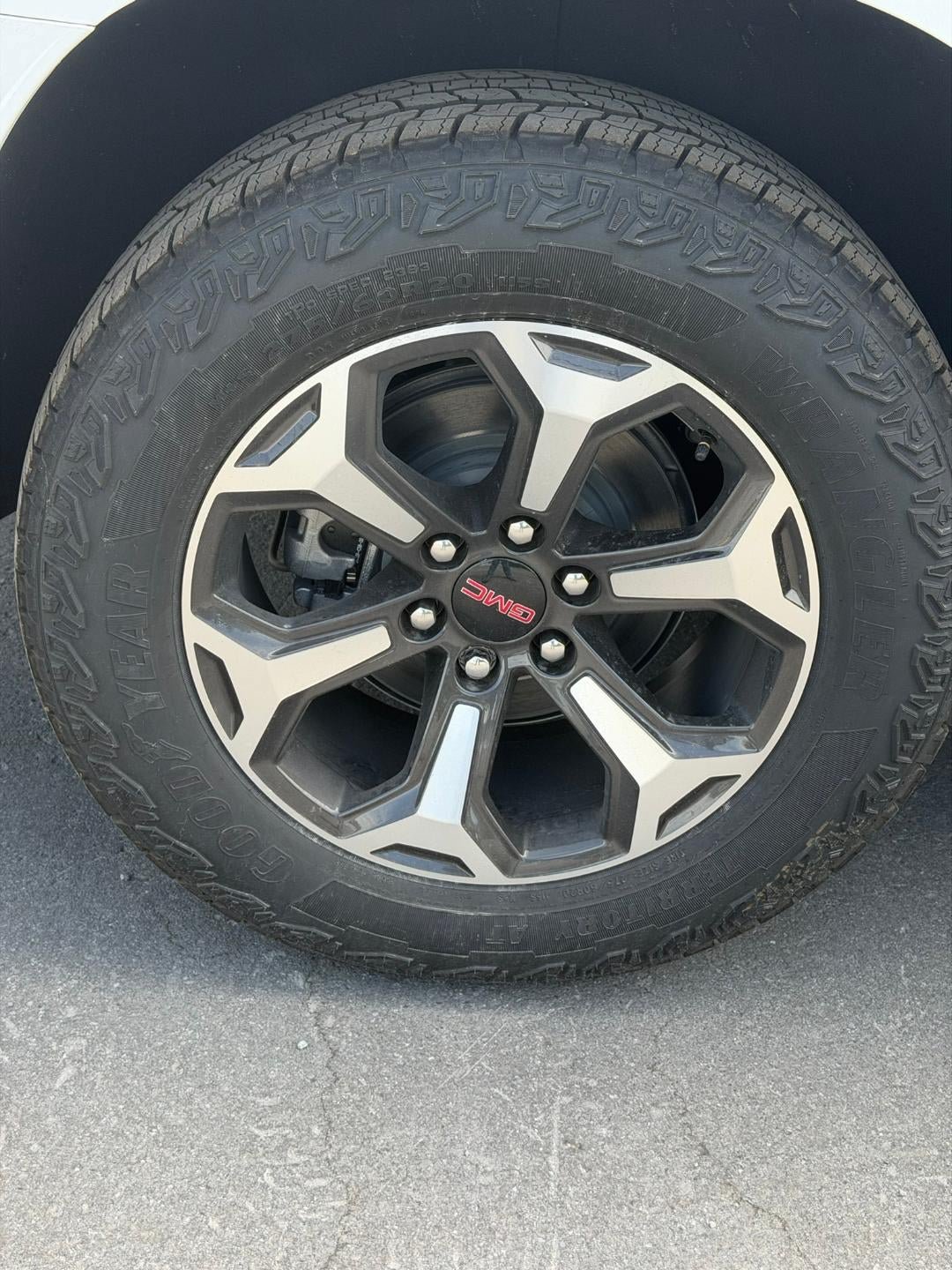 New 2026 GMC Yukon AT4 Ultimate w/ LPO, Floor Liner Package AWD/4WD image 59