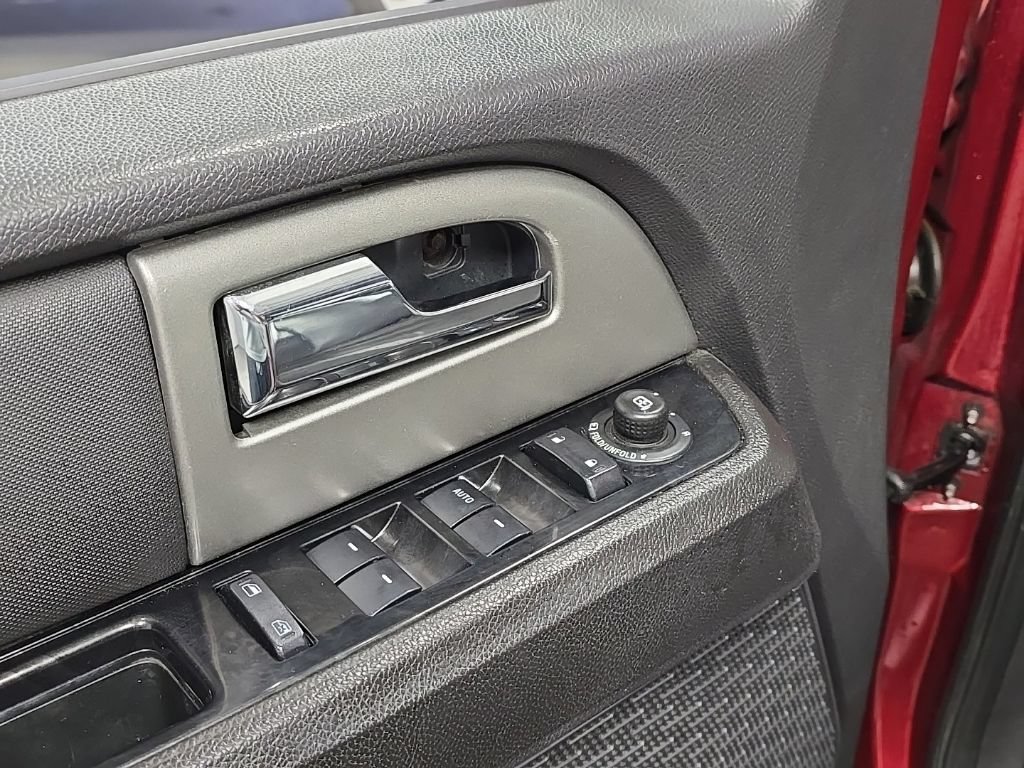 Used 2014 Ford Expedition EL Limited w/ Equipment Group 301A AWD/4WD image 14