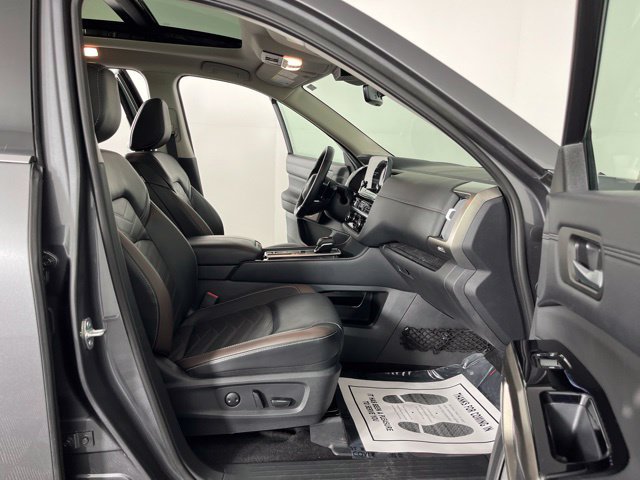 Used 2025 Nissan Pathfinder Platinum w/ Cargo Package FWD image 41